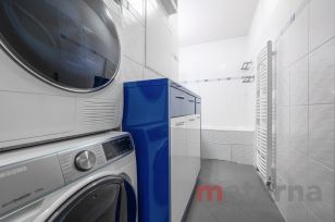 Byt 4+kk, 102 m2 + vlastní garáž