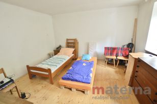 Rodinný dům na pozemku 1455 m2