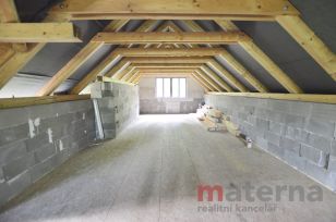 Rodinný dům, pozemek 555 m2