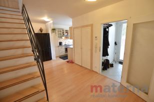 Byt (ŘRD) 4+kk, pozemek 197 m2