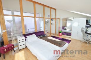 Byt (ŘRD) 4+kk, pozemek 197 m2